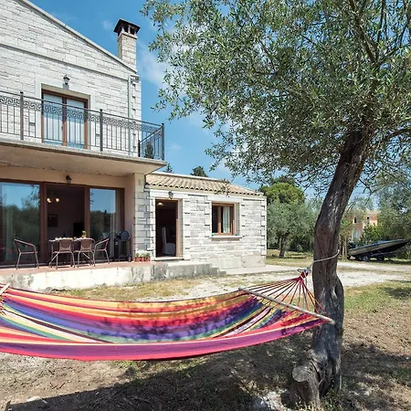 Sunny House شقة *